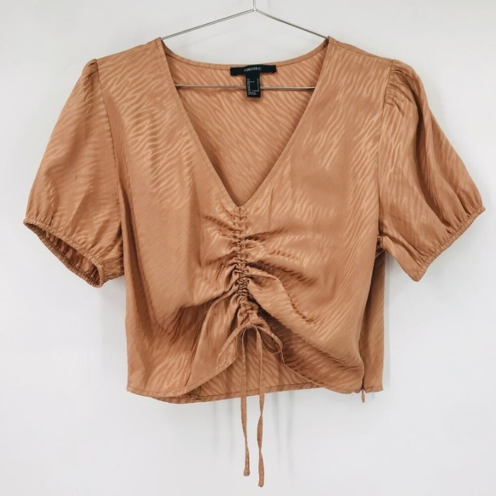 Forever 21 Short Sleeve V Neck Crop Top Tan Size Large